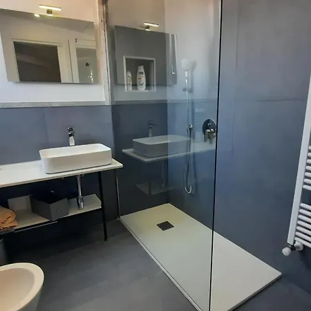 Oltre I Canti Apartman Palermo